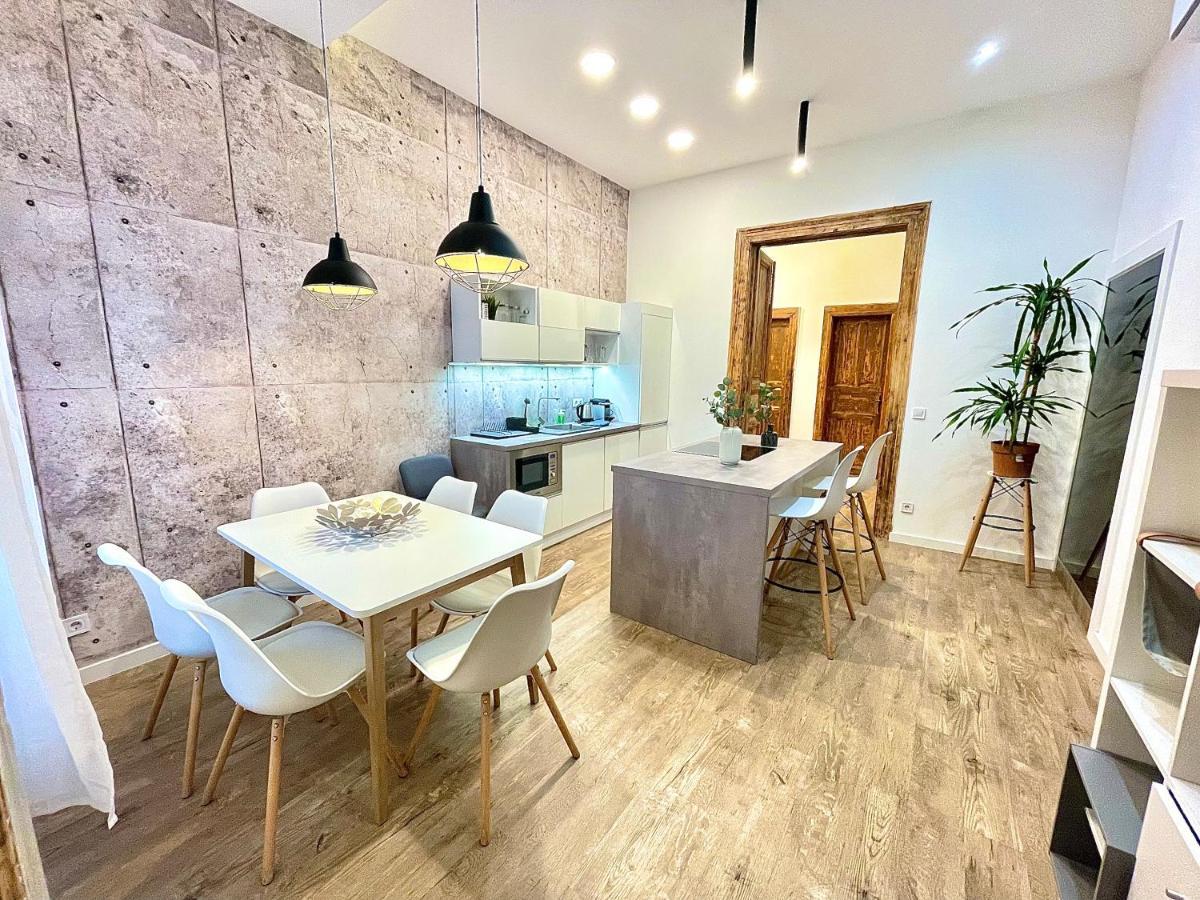 Dream Design Apartment - 3 Bedrooms & Finn Sauna Budapesta Exterior foto