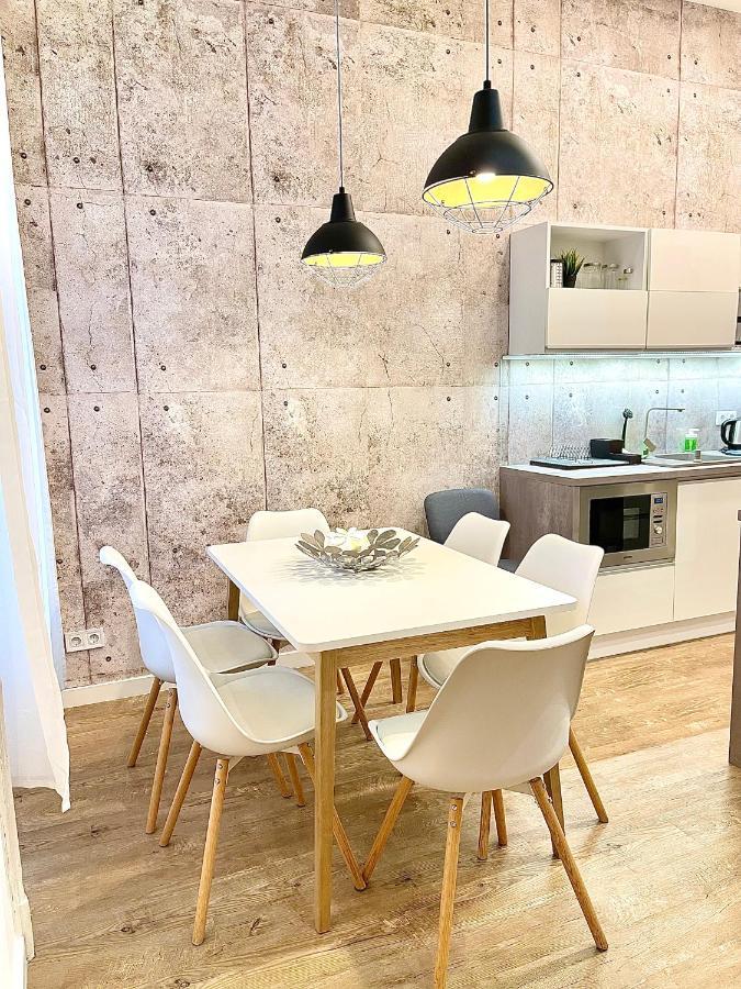Dream Design Apartment - 3 Bedrooms & Finn Sauna Budapesta Exterior foto