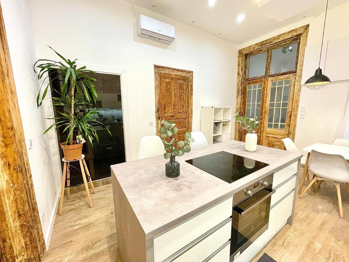 Dream Design Apartment - 3 Bedrooms & Finn Sauna Budapesta Exterior foto